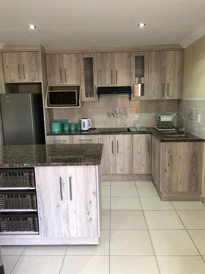 Potgieter'S View Apartment Reebok ภายนอก รูปภาพ